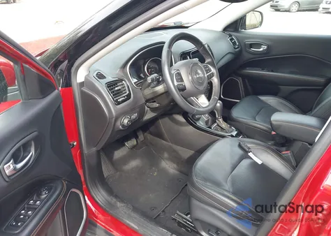 2018 Jeep Compass Limited 4X4 из США, поврежденный, VIN 3C4NJDCBXJT372814